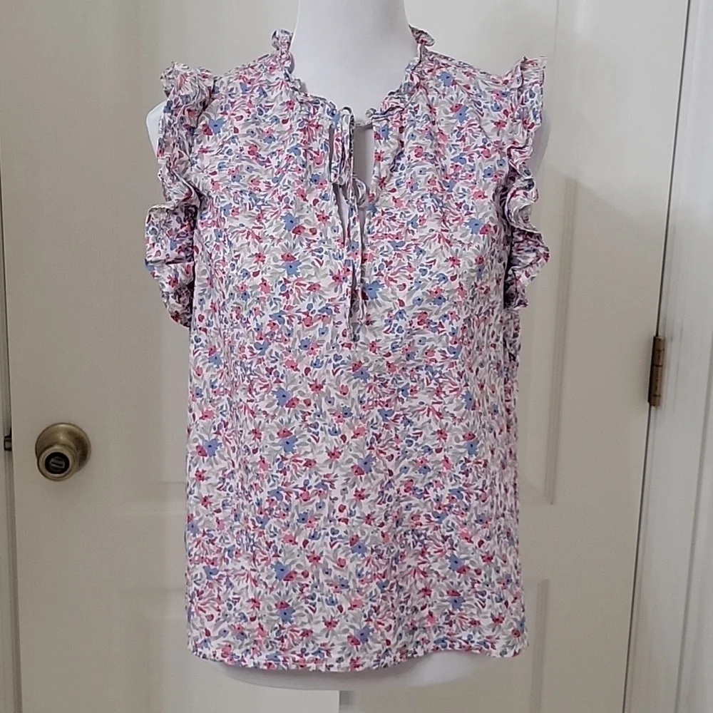 BB Dakota by Steve Madden, Size M Floral Ditzy Patterned Cap Sleeve Top, EUC